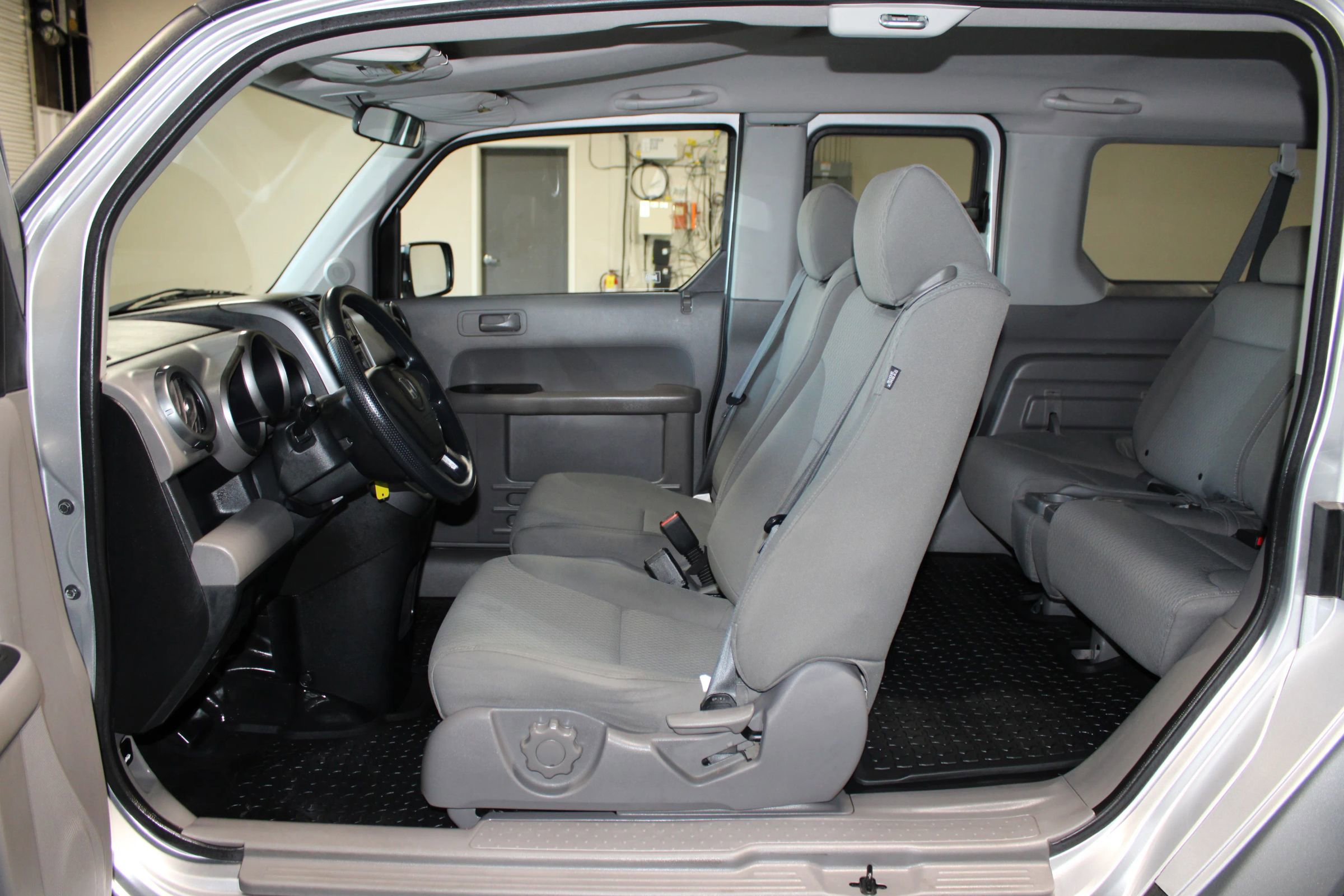 Used 2011 Honda Element LX image 17