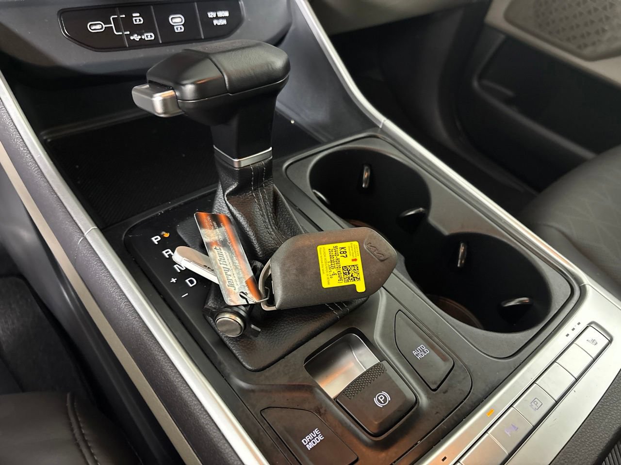 Used 2026 Kia Carnival FWD image 18