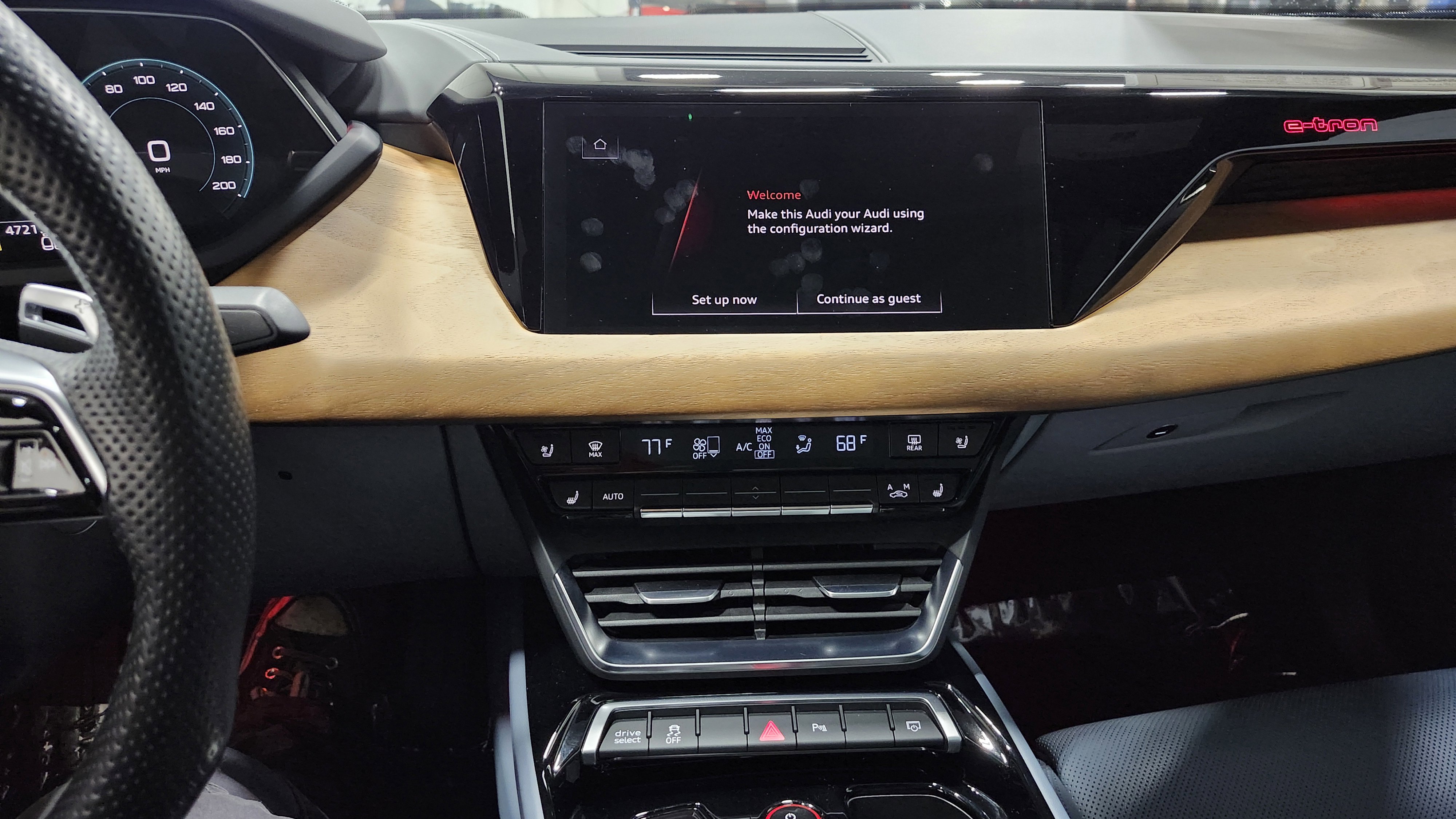 Used 2024 Audi e-tron GT Premium Plus image 32