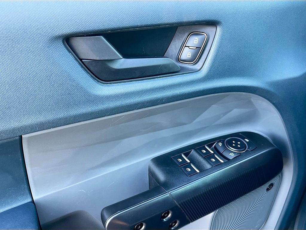 Used 2023 Ford Maverick Lariat w/ Lariat Luxury Package image 18