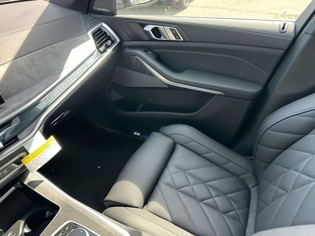 New 2026 BMW X5 xDrive40i w/ Premium Package AWD/4WD image 18