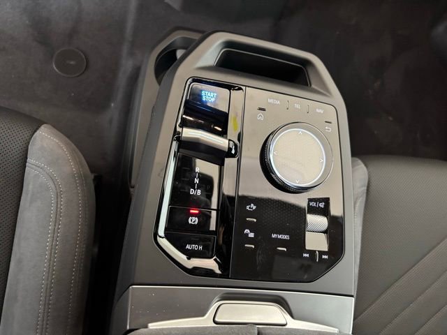 New 2026 BMW iX xDrive45 w/ M Sport Package image 11
