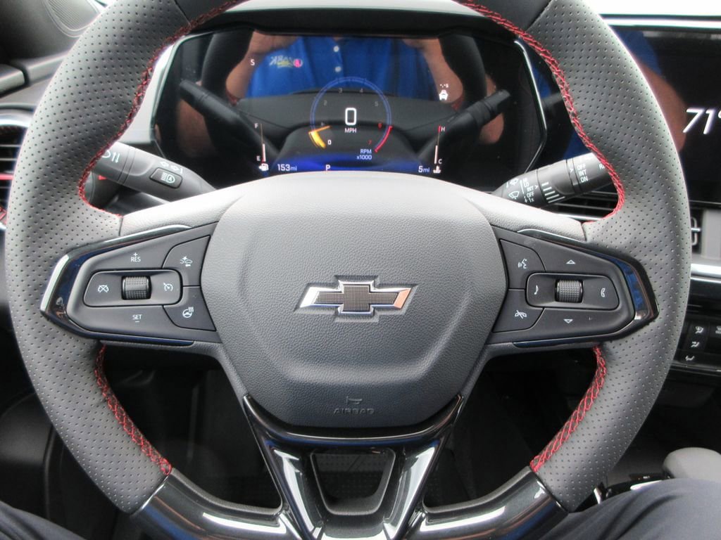 New 2026 Chevrolet Trax RS w/ Sunroof Package FWD image 24