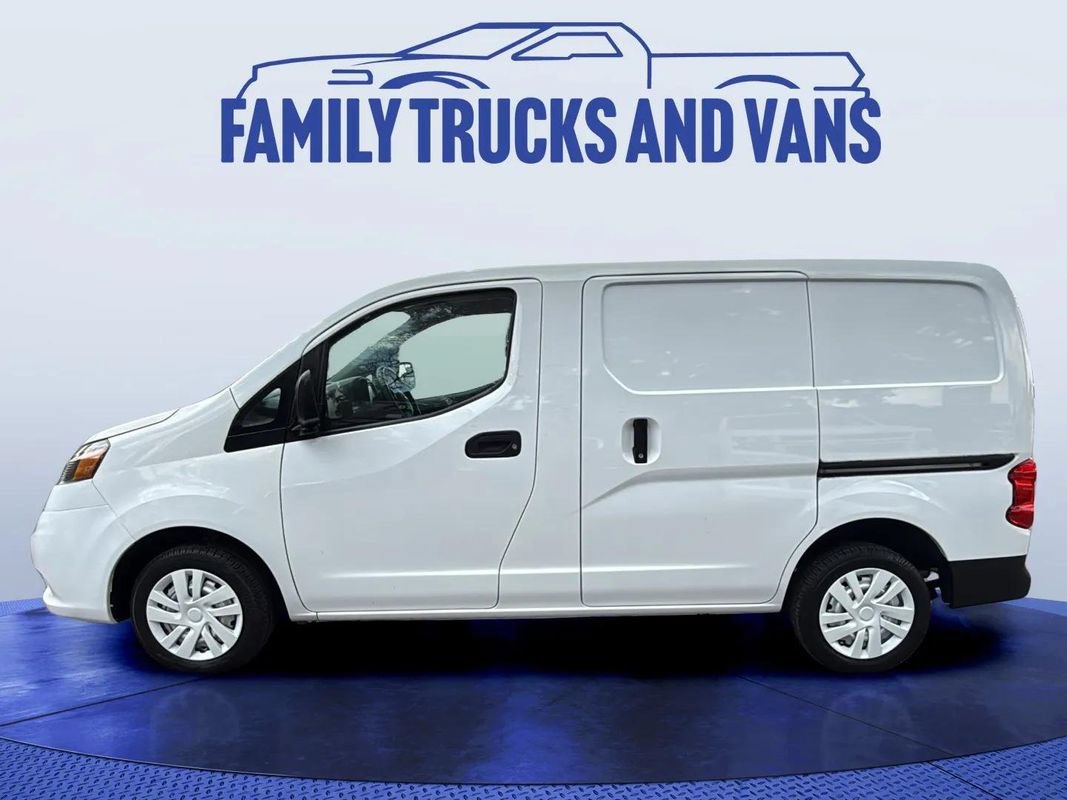 Used 2021 Nissan NV200 S FWD image 2