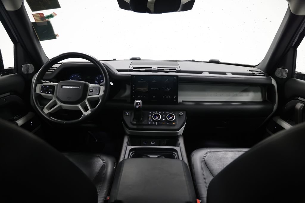 Used 2023 Land Rover Defender 130 SE AWD/4WD image 39