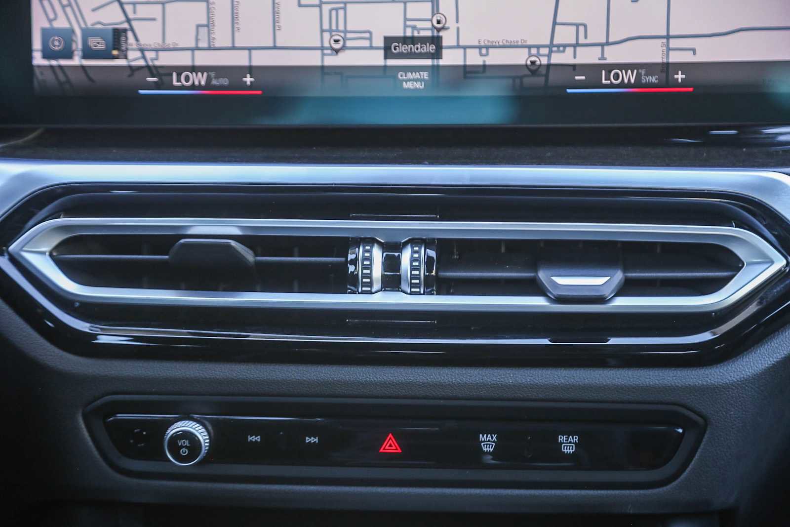 Certified 2023 BMW 330e w/ Driving Assistance Package image 10