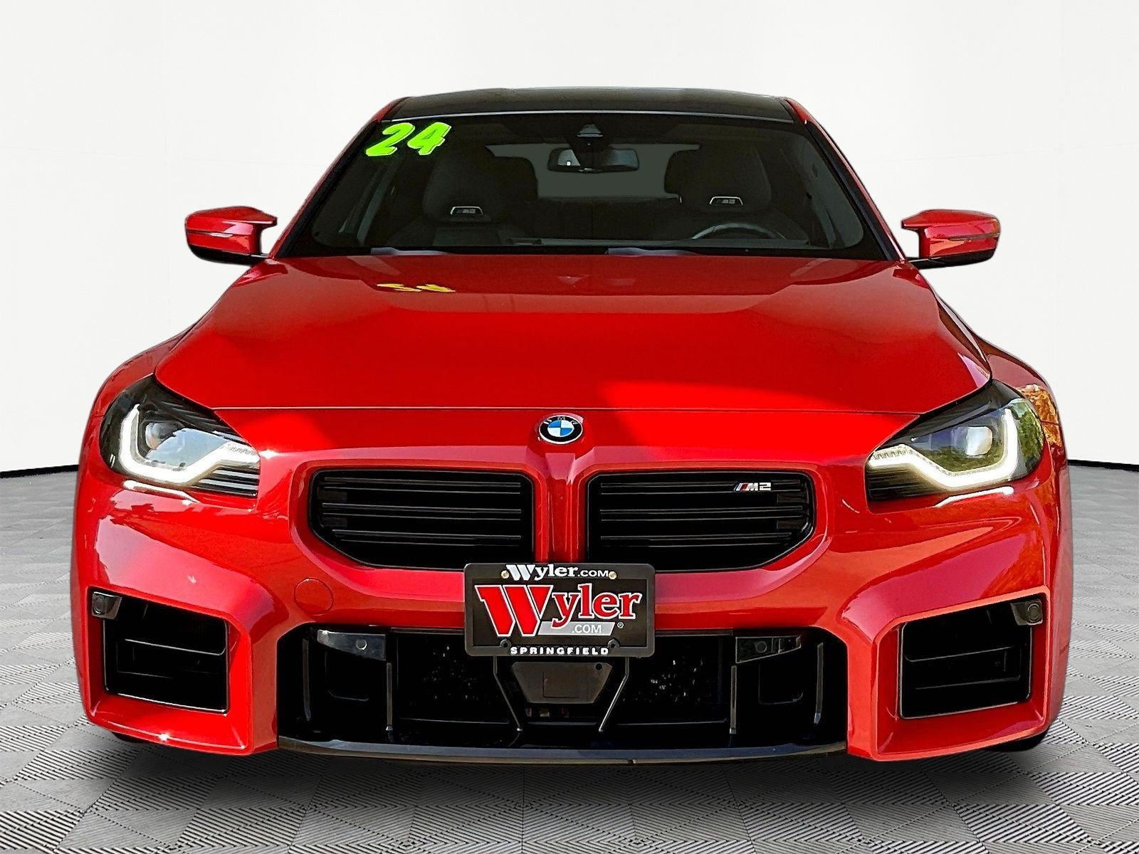 Used 2024 BMW M2 RWD image 2