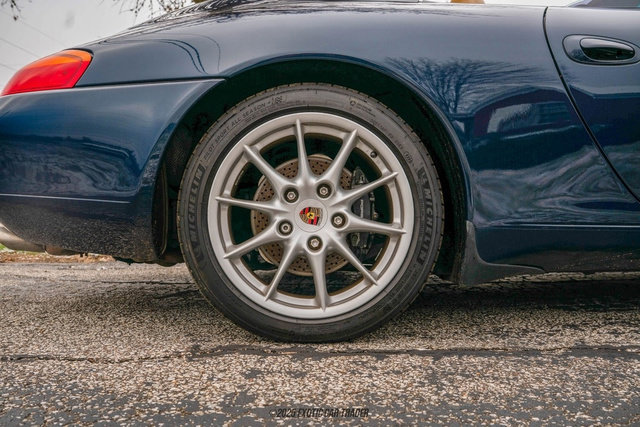 Used 1999 Porsche 911 Carrera image 10