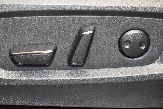 Certified 2025 Nissan Pathfinder SV FWD image 13
