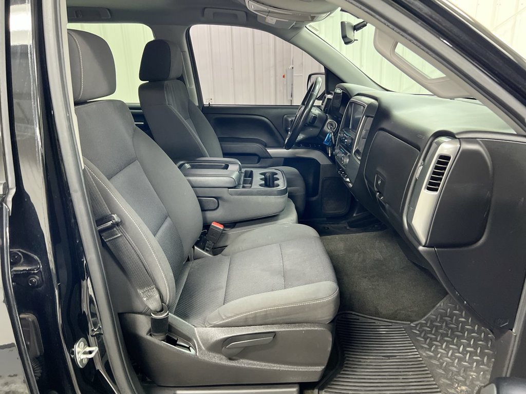 Used 2017 Chevrolet Silverado 1500 LT w/ All Star Edition AWD/4WD image 21