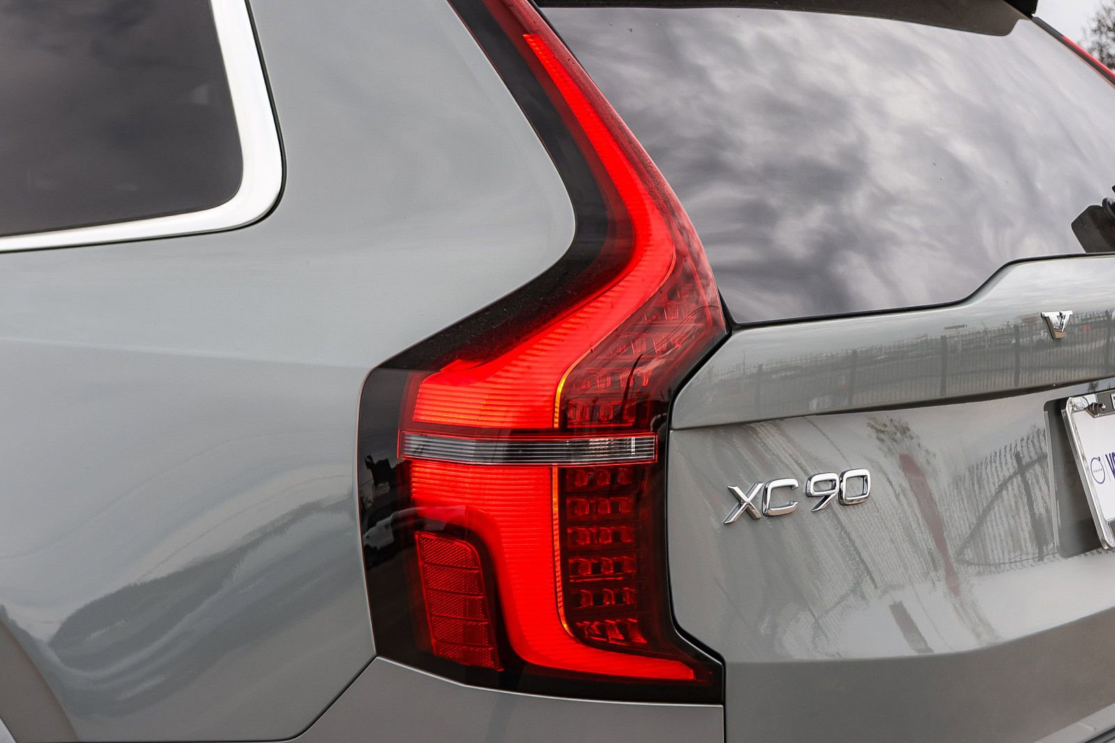 New 2026 Volvo XC90 B5 Plus w/ Protection Package image 11