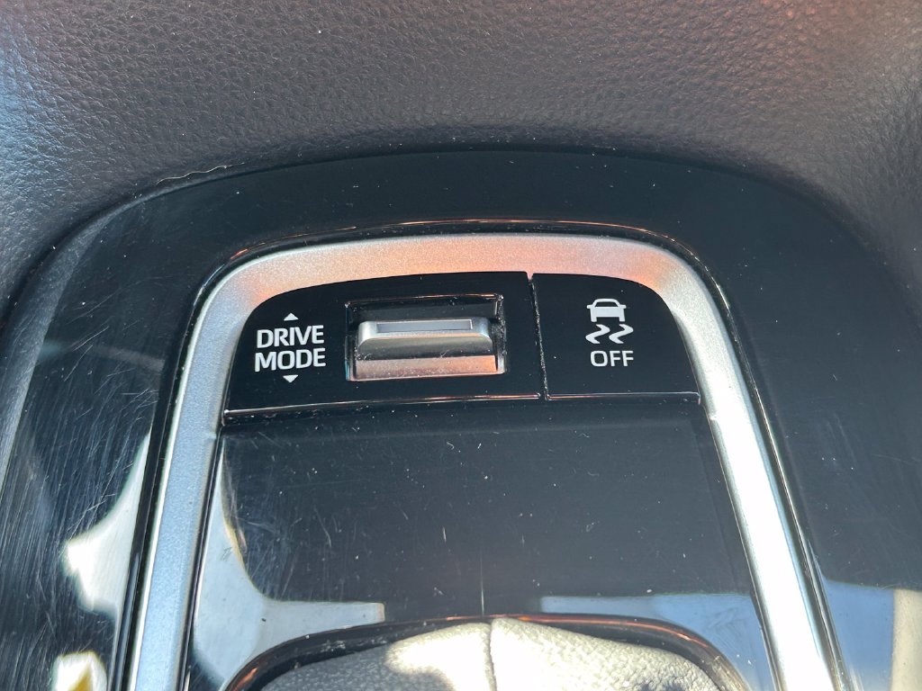 Certified 2025 Toyota Corolla SE FWD image 25