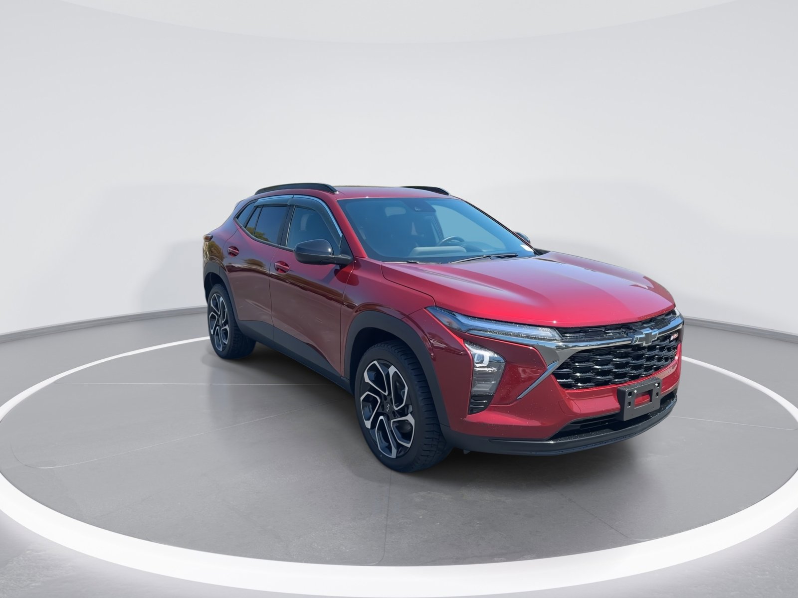 Used 2025 Chevrolet Trax RS w/ Driver Confidence Package image 2