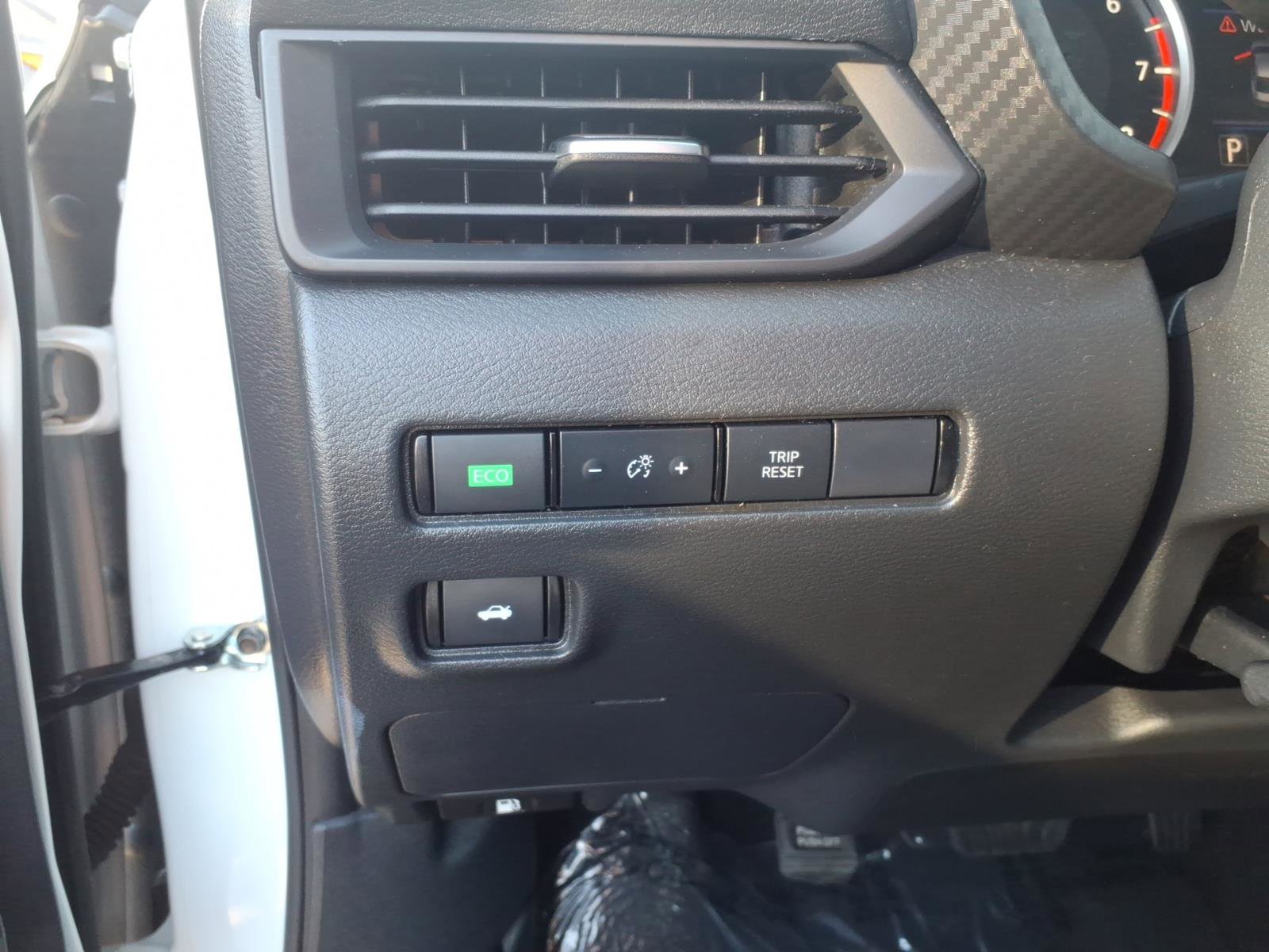 Certified 2025 Nissan Sentra S image 25