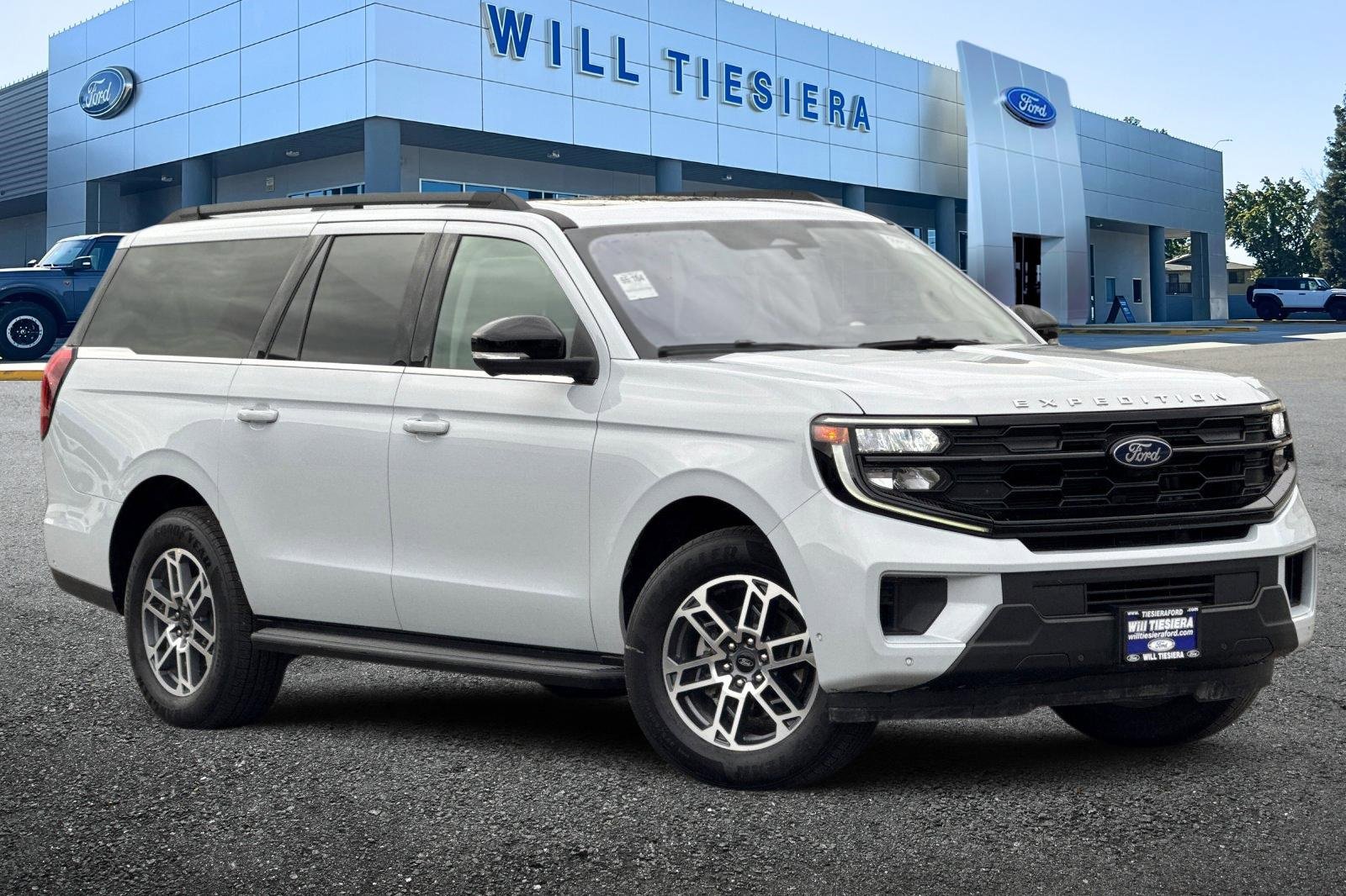 Used 2025 Ford Expedition Max Active image 2