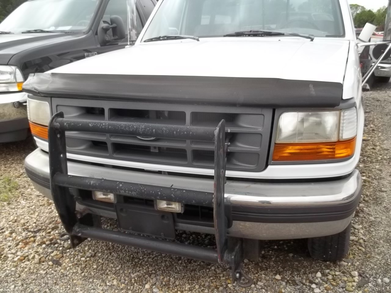 Used 1997 Ford F350 2WD Regular Cab image 3