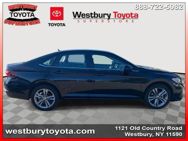 Used 2022 Volkswagen Jetta SE FWD image 6
