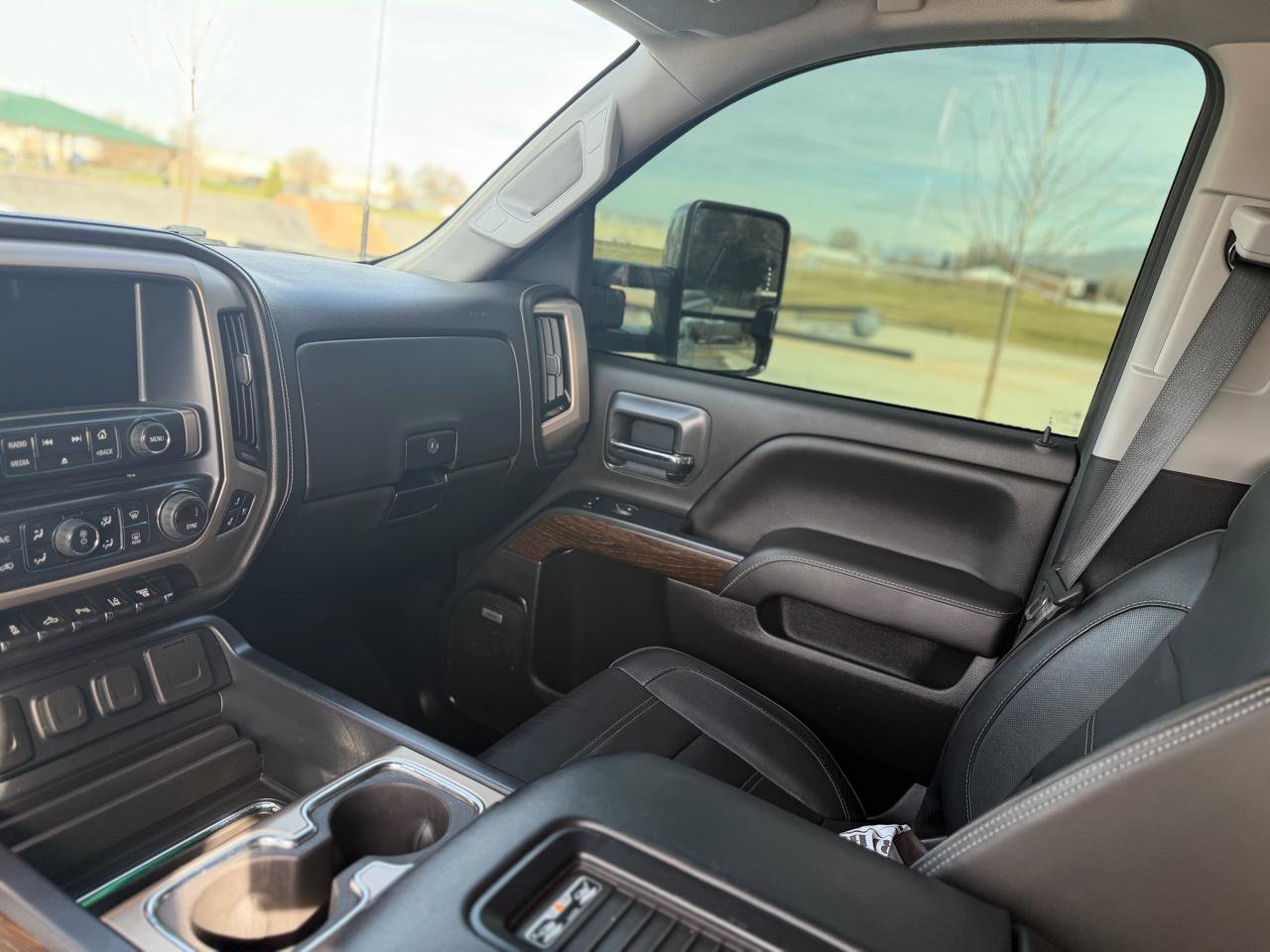 Used 2019 GMC Sierra 2500 Denali w/ Duramax Plus Package image 14