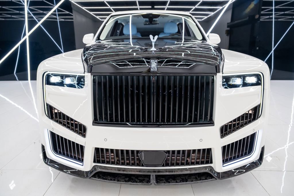 Used 2026 Rolls-Royce Cullinan image 7