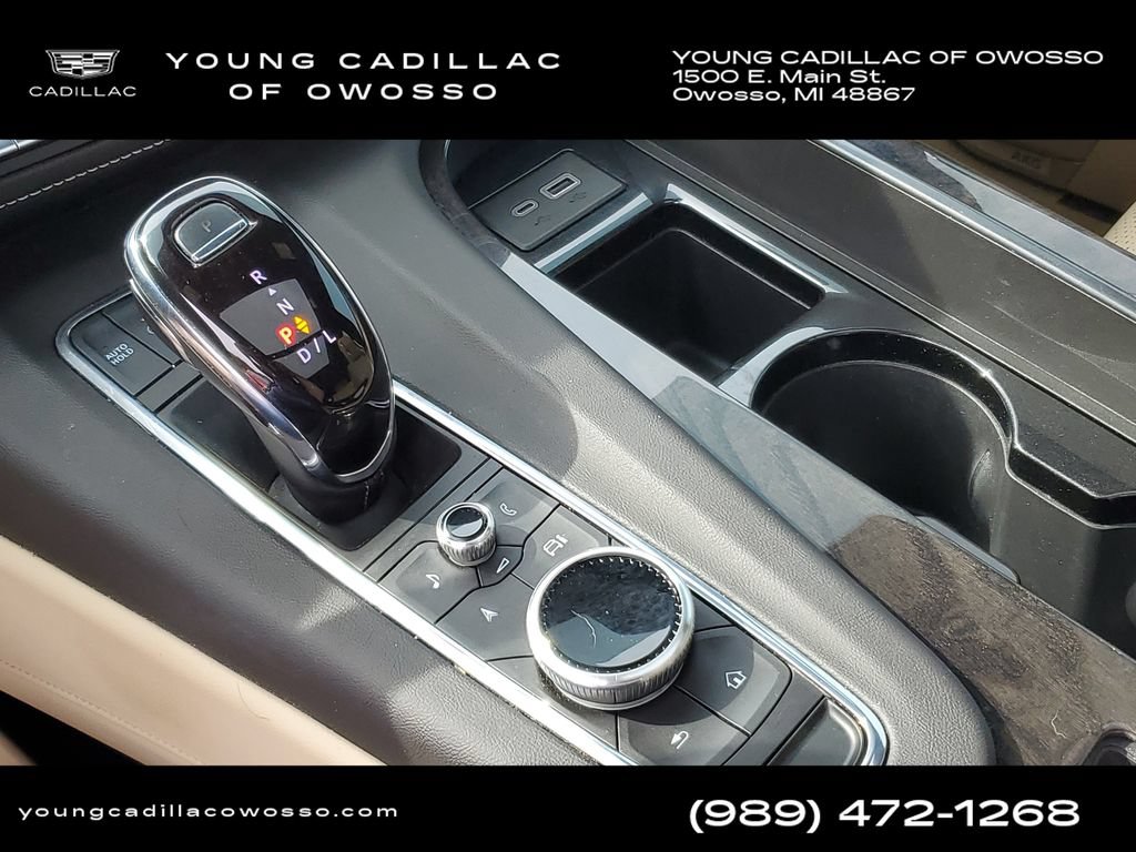 Used 2024 Cadillac Escalade Premium Luxury AWD/4WD image 21