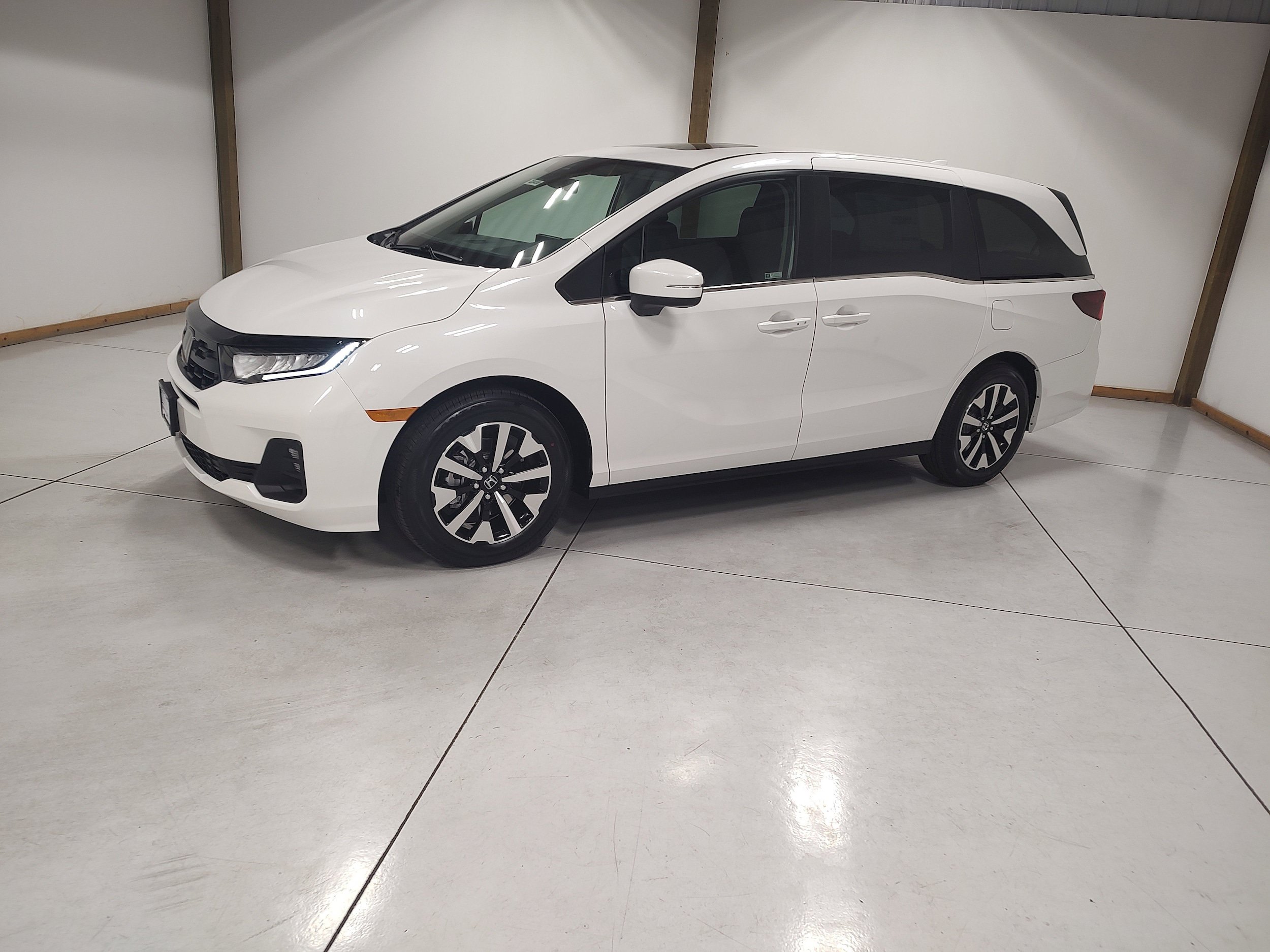 New 2026 Honda Odyssey EX-L image 4
