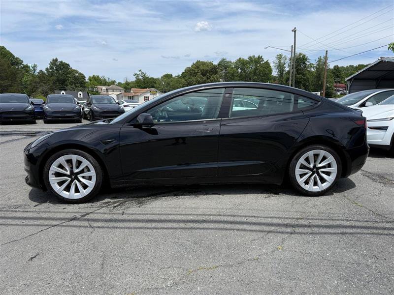 Used 2023 Tesla Model 3 Standard Range RWD image 2