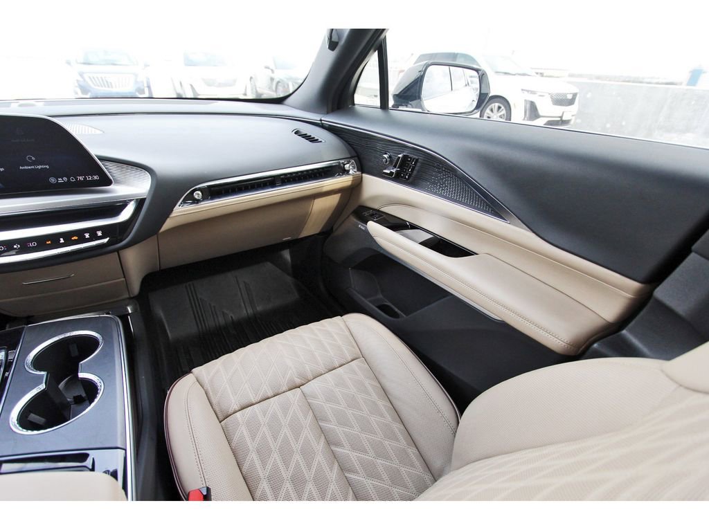 New 2025 Cadillac Lyriq Sport w/ Nappa Leather Package image 10