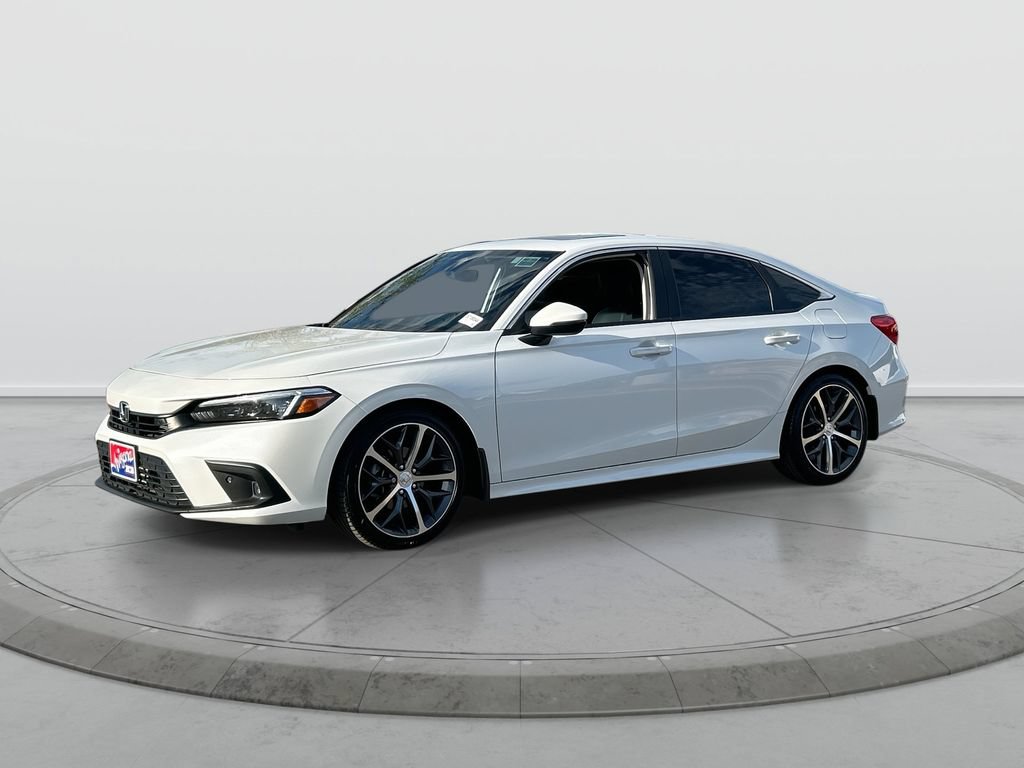 Used 2022 Honda Civic Touring image 4