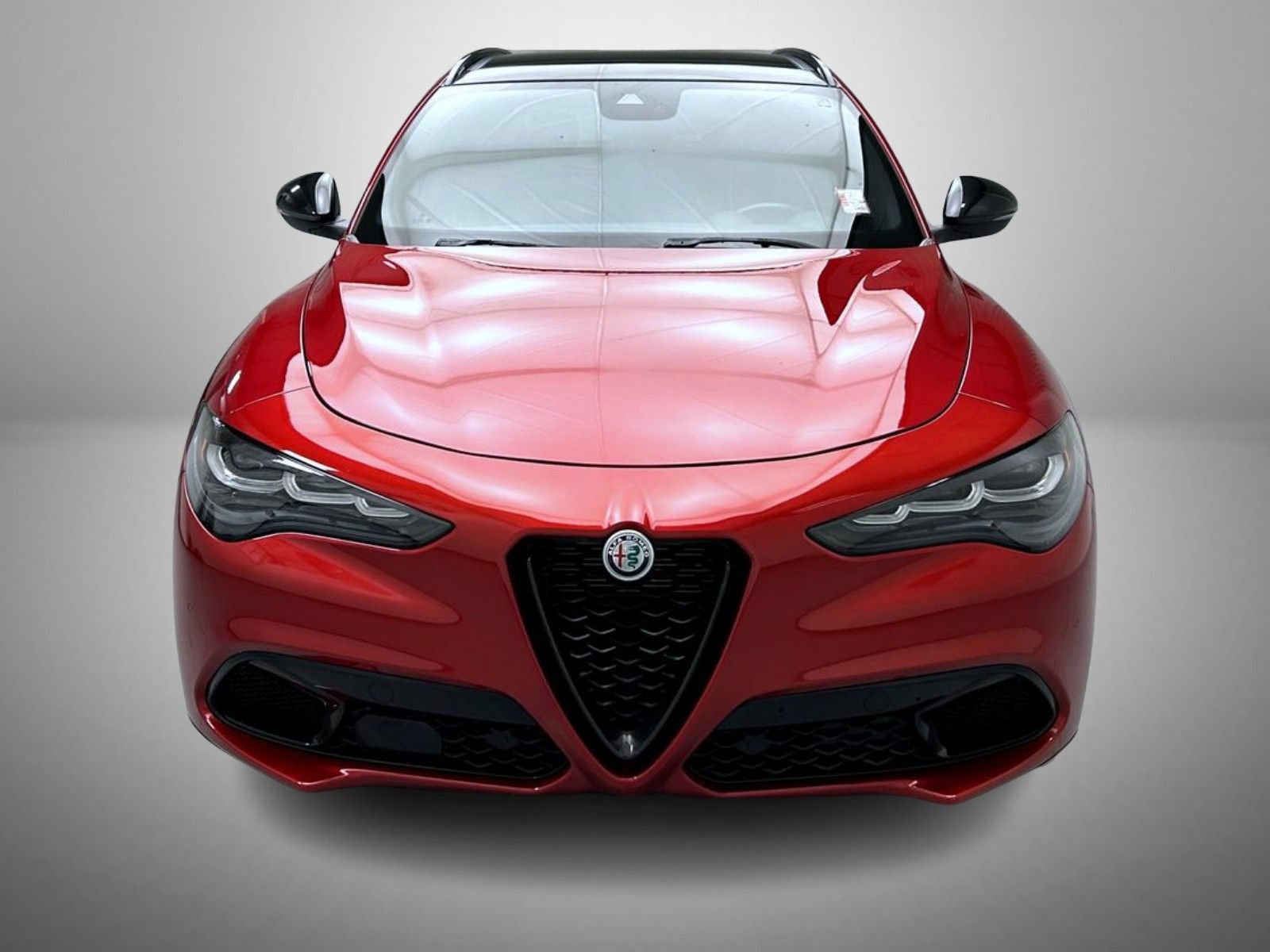 Used 2024 Alfa Romeo Stelvio Veloce AWD/4WD image 2