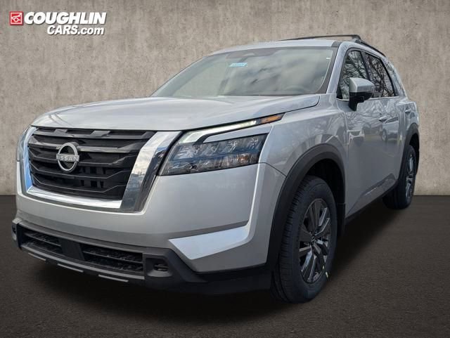 New 2025 Nissan Pathfinder SV image 3