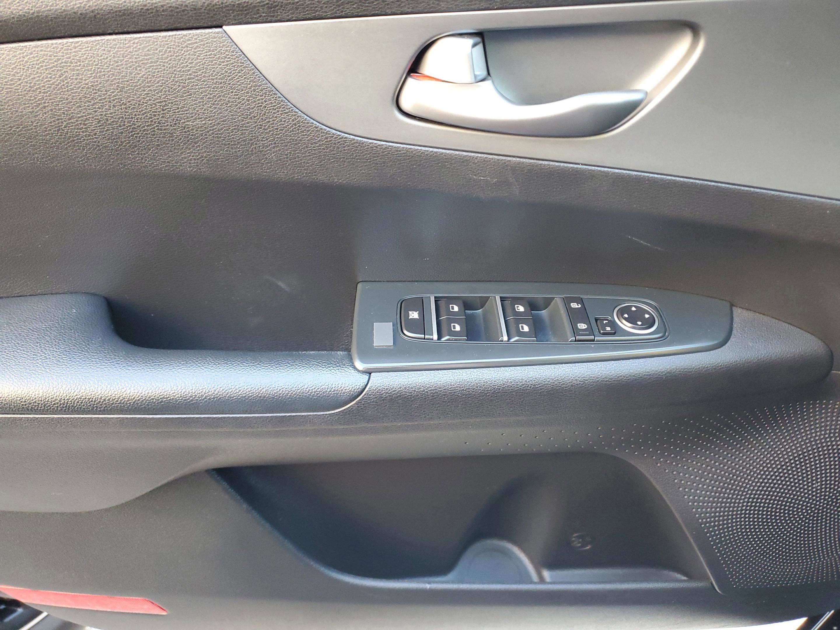 Used 2021 Kia Forte LXS image 26