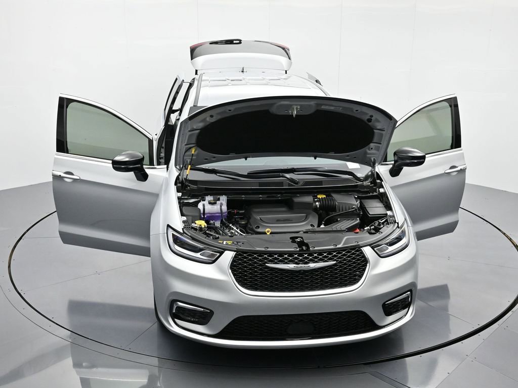 New 2026 Chrysler Pacifica Select FWD image 26