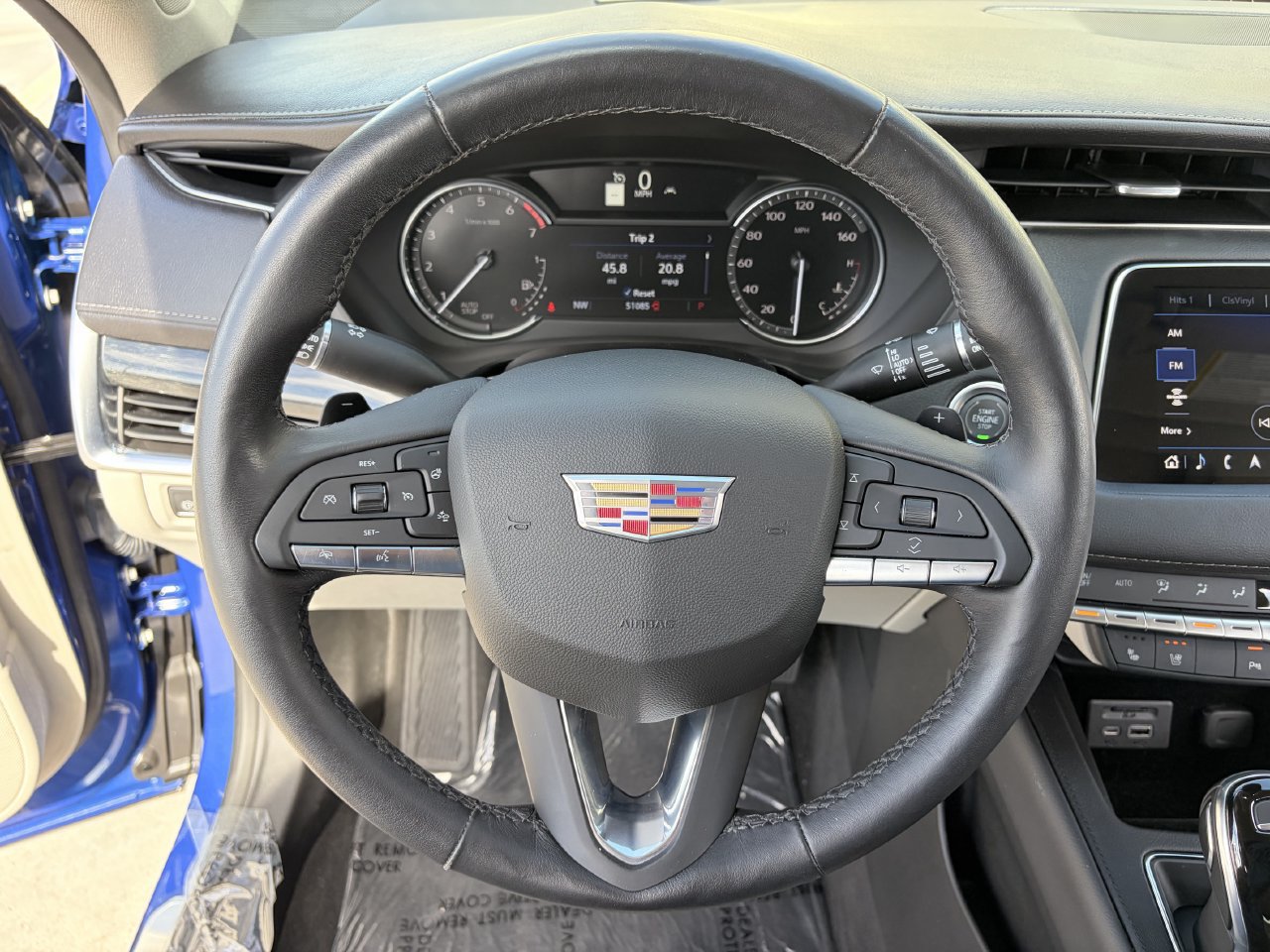 Used 2021 Cadillac XT4 Premium Luxury FWD image 22