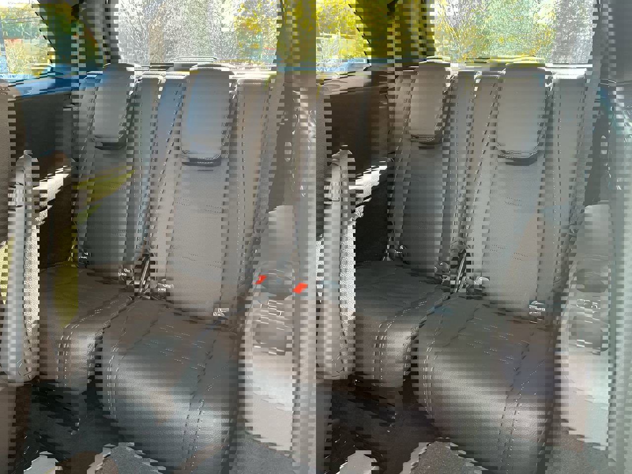 Used 2023 Mercedes-Benz GLS 450 4MATIC image 34