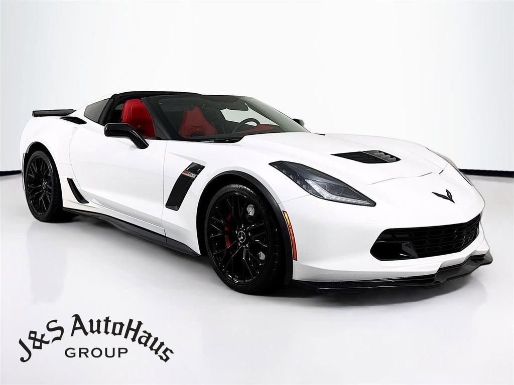 Used 2015 Chevrolet Corvette Z06 w/ 3LZ Preferred Equipment Group image 1