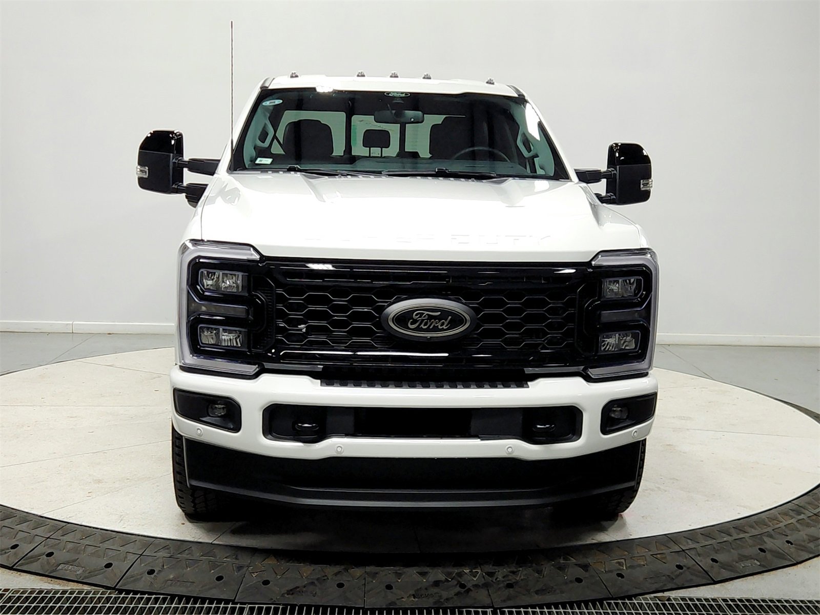 New 2026 Ford F350 Lariat w/ Black Appearance Package image 2