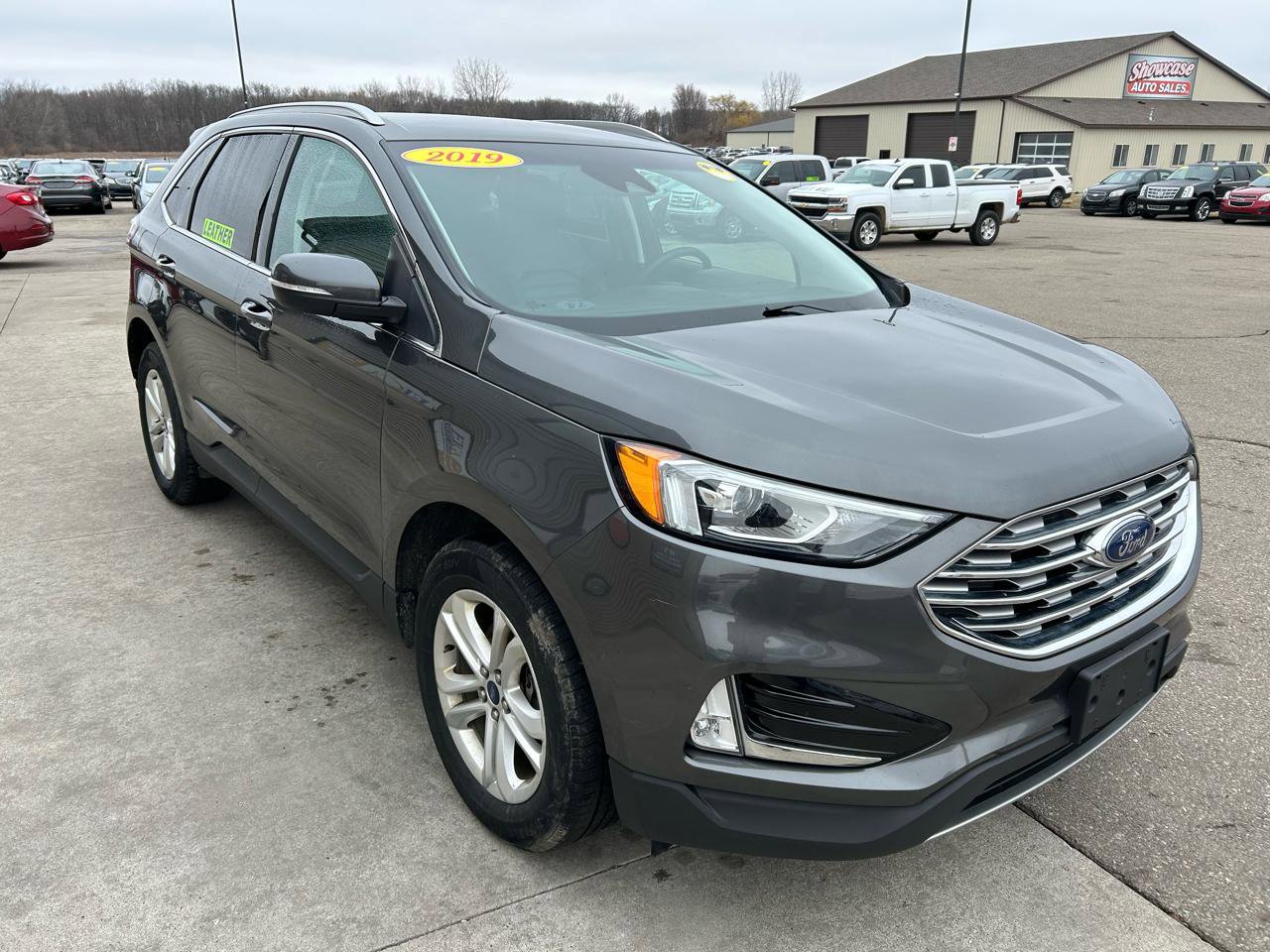 Used 2019 Ford Edge SEL w/ Equipment Group 201A image 3