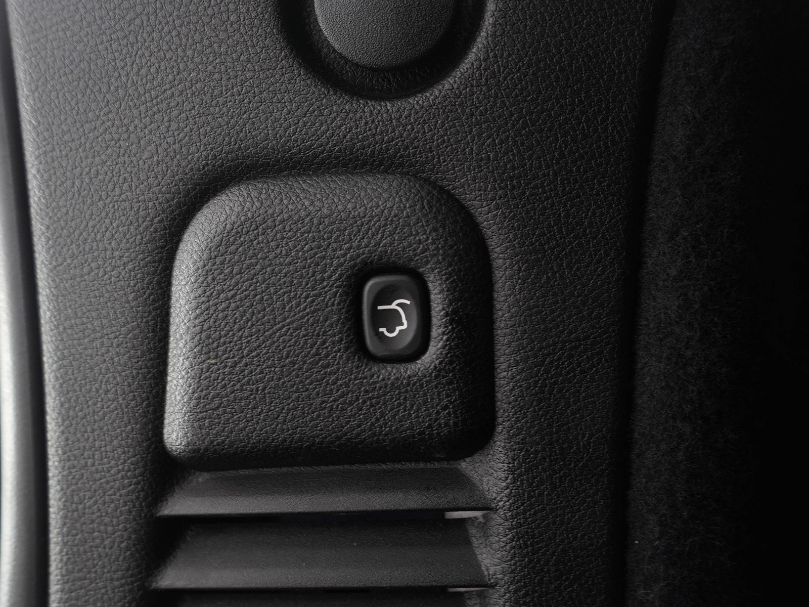 Used 2021 Dodge Durango SXT image 12