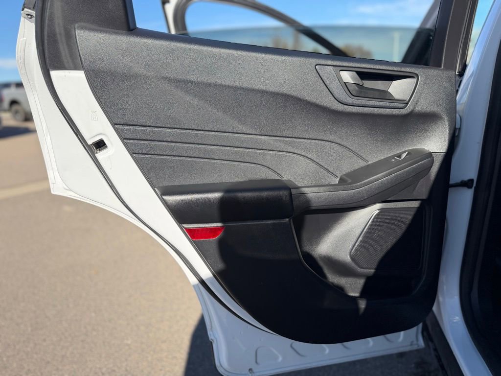 Used 2022 Ford Escape SE image 24