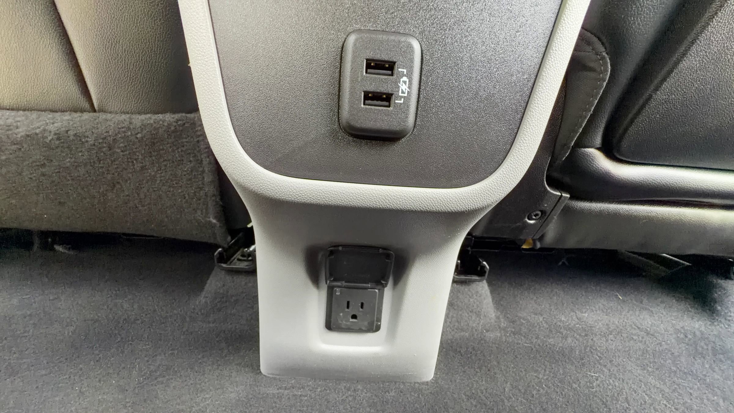 Used 2018 GMC Terrain SLT w/ Infotainment Package II image 31