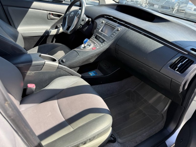 Used 2012 Toyota Prius Four FWD image 18