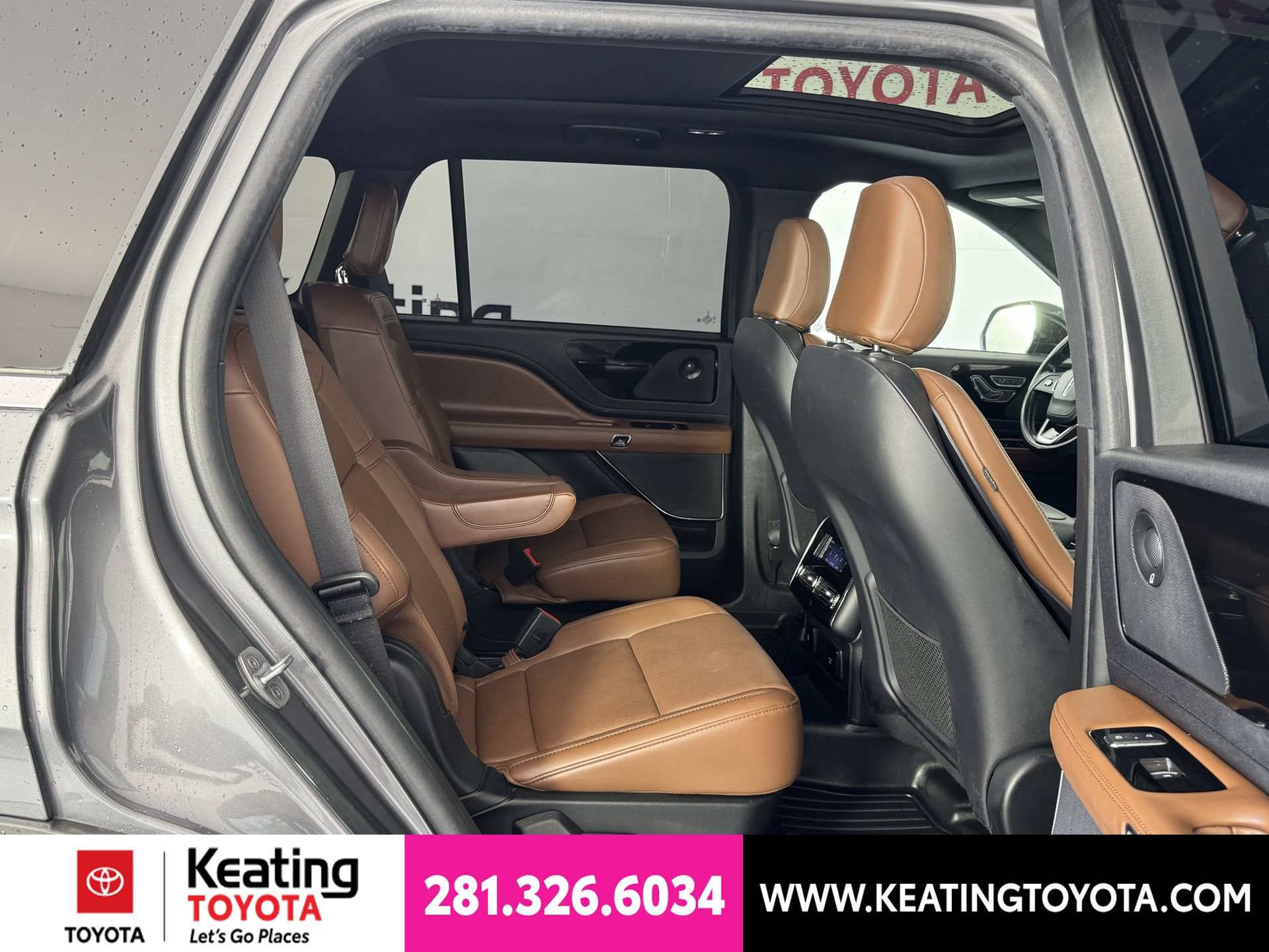 Used 2022 Lincoln Aviator Reserve w/ Elements Package Plus RWD image 18