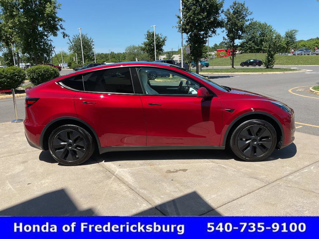 Used 2025 Tesla Model Y Long Range AWD/4WD image 7