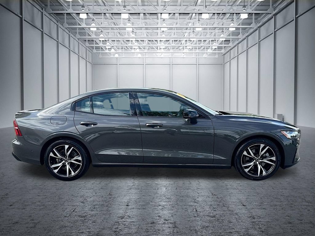 Used 2023 Volvo S60 B5 Plus AWD/4WD image 10