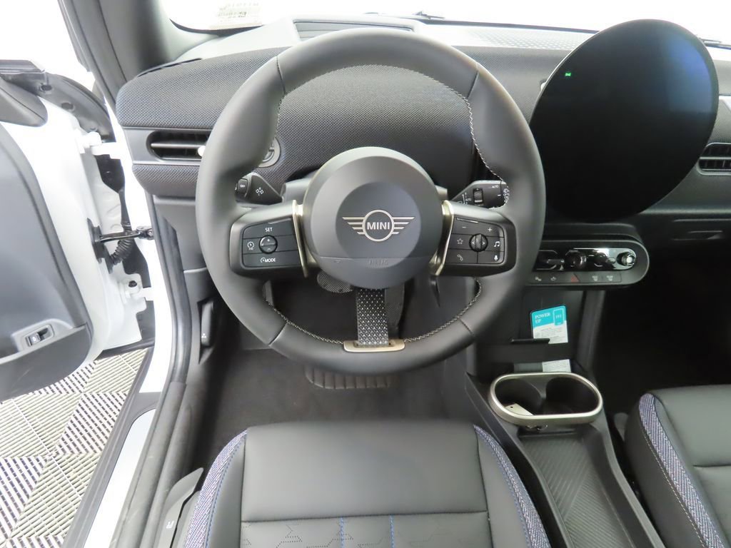 Used 2026 MINI Cooper 2-Door Hardtop image 10