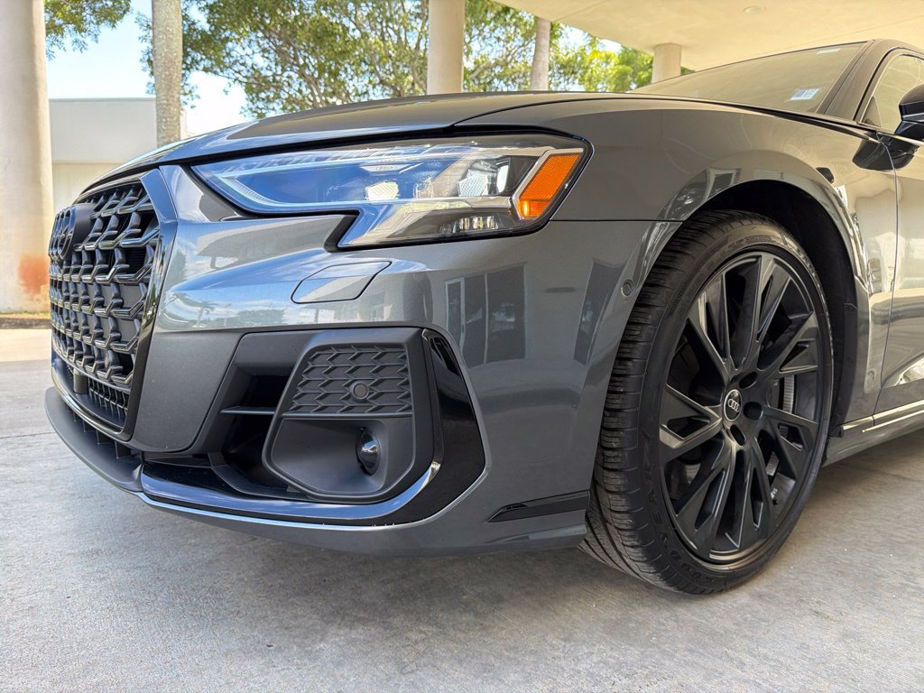 Used 2025 Audi S8 w/ Executive Package AWD/4WD image 17