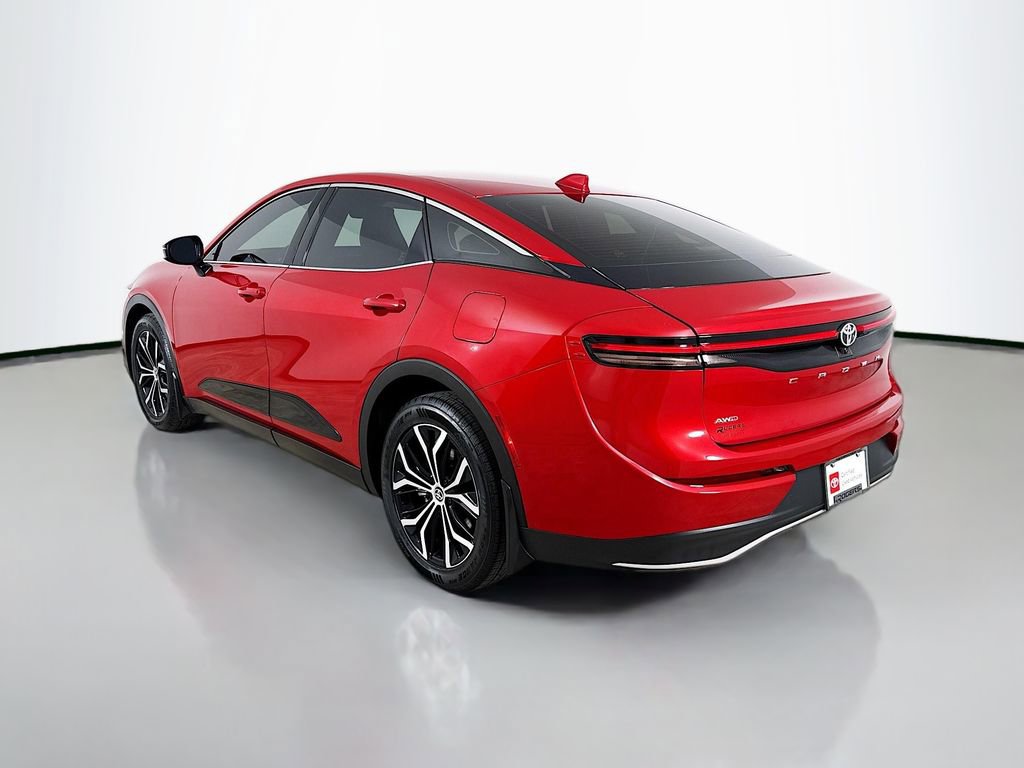 Certified 2023 Toyota Crown XLE image 6