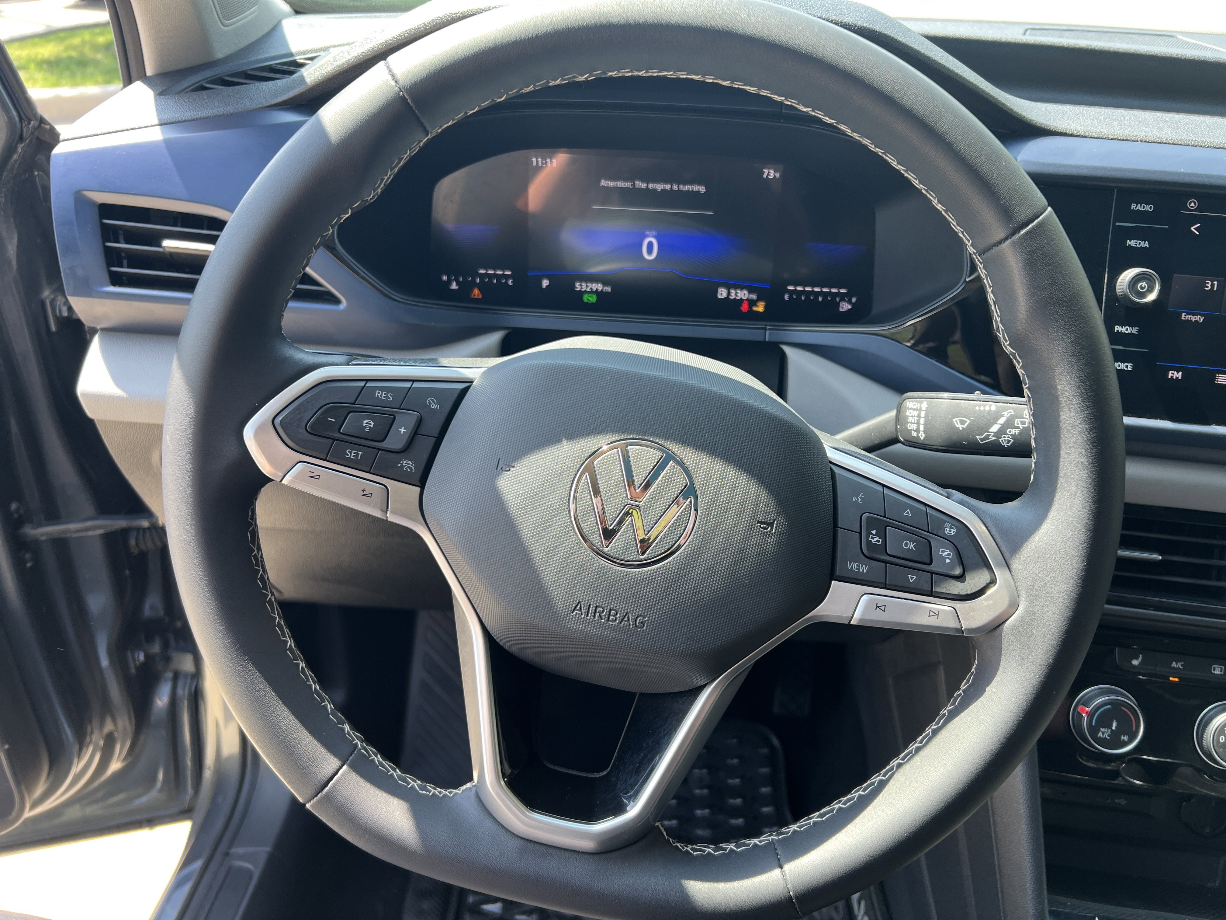 Certified 2023 Volkswagen Taos SE FWD image 16