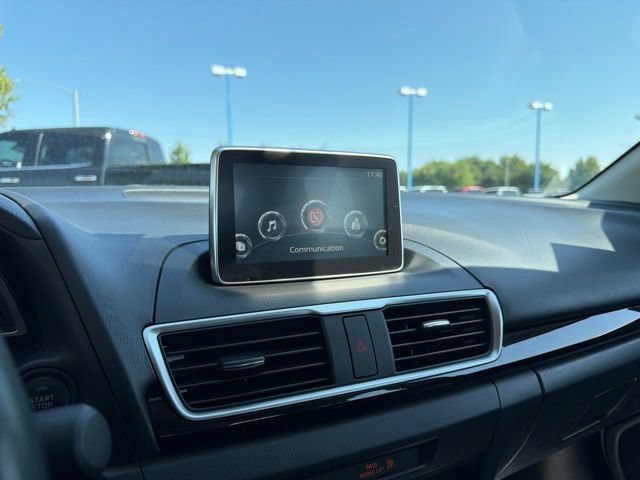 Used 2016 MAZDA MAZDA3 i Touring w/ Popular Equipment Package FWD image 26