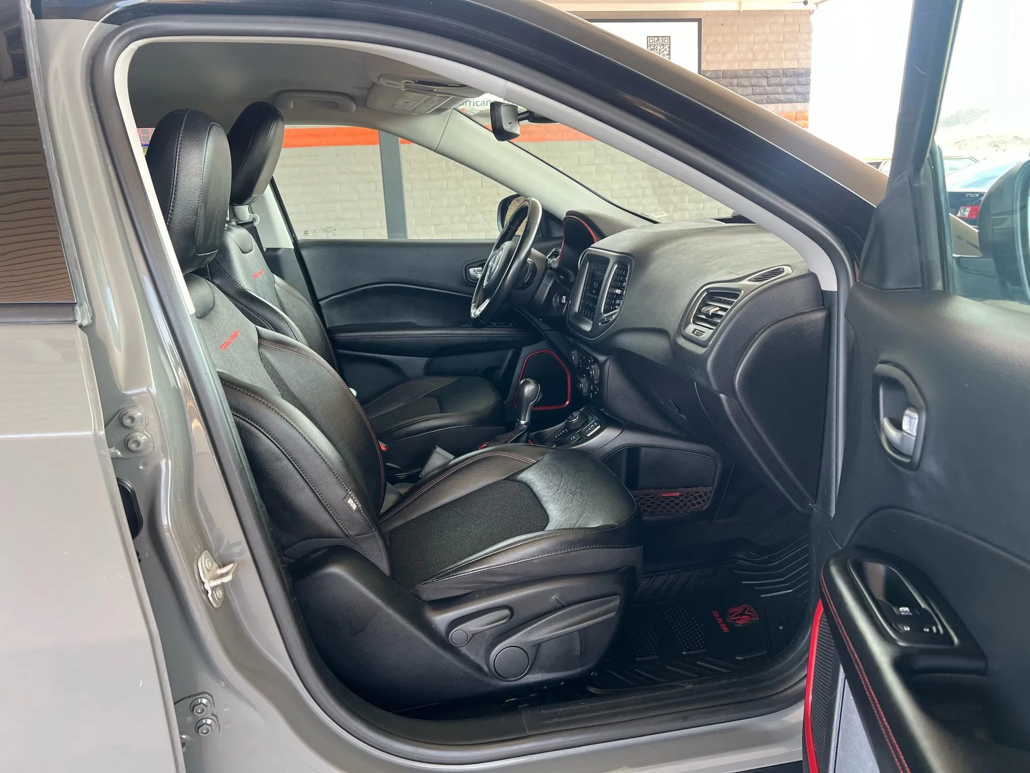 Used 2021 Jeep Compass Trailhawk w/ Convenience Group image 27